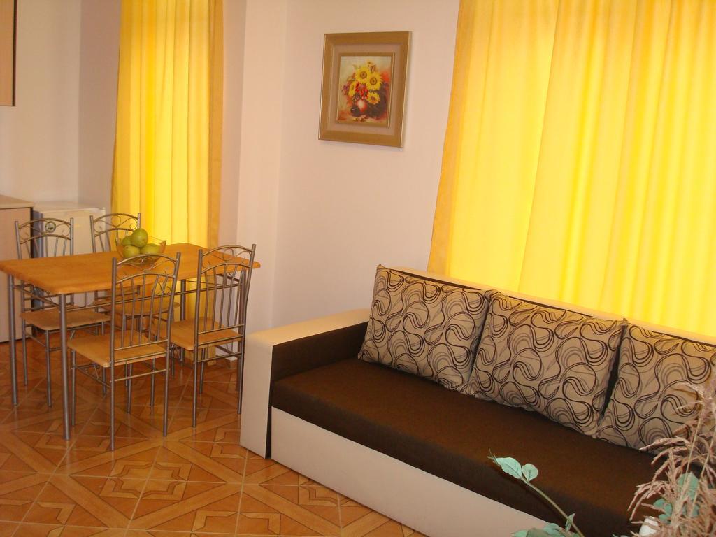 Saint Elena Apartcomplex ซันนีบีช ภายนอก รูปภาพ