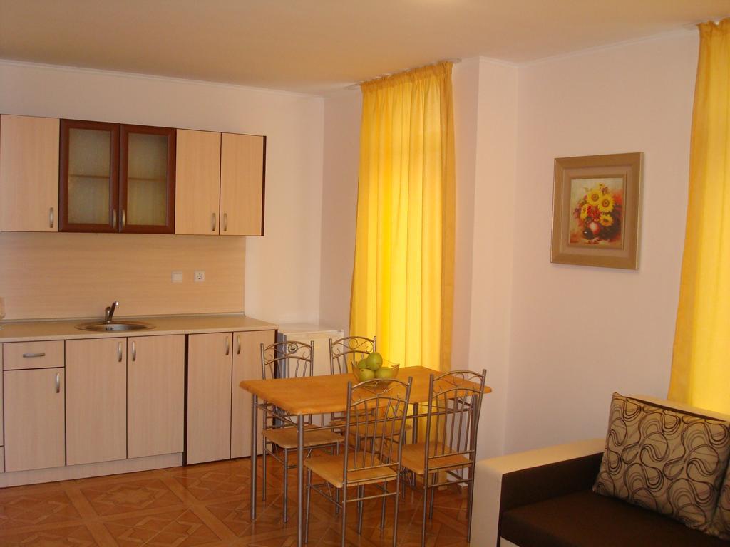 Saint Elena Apartcomplex ซันนีบีช ภายนอก รูปภาพ