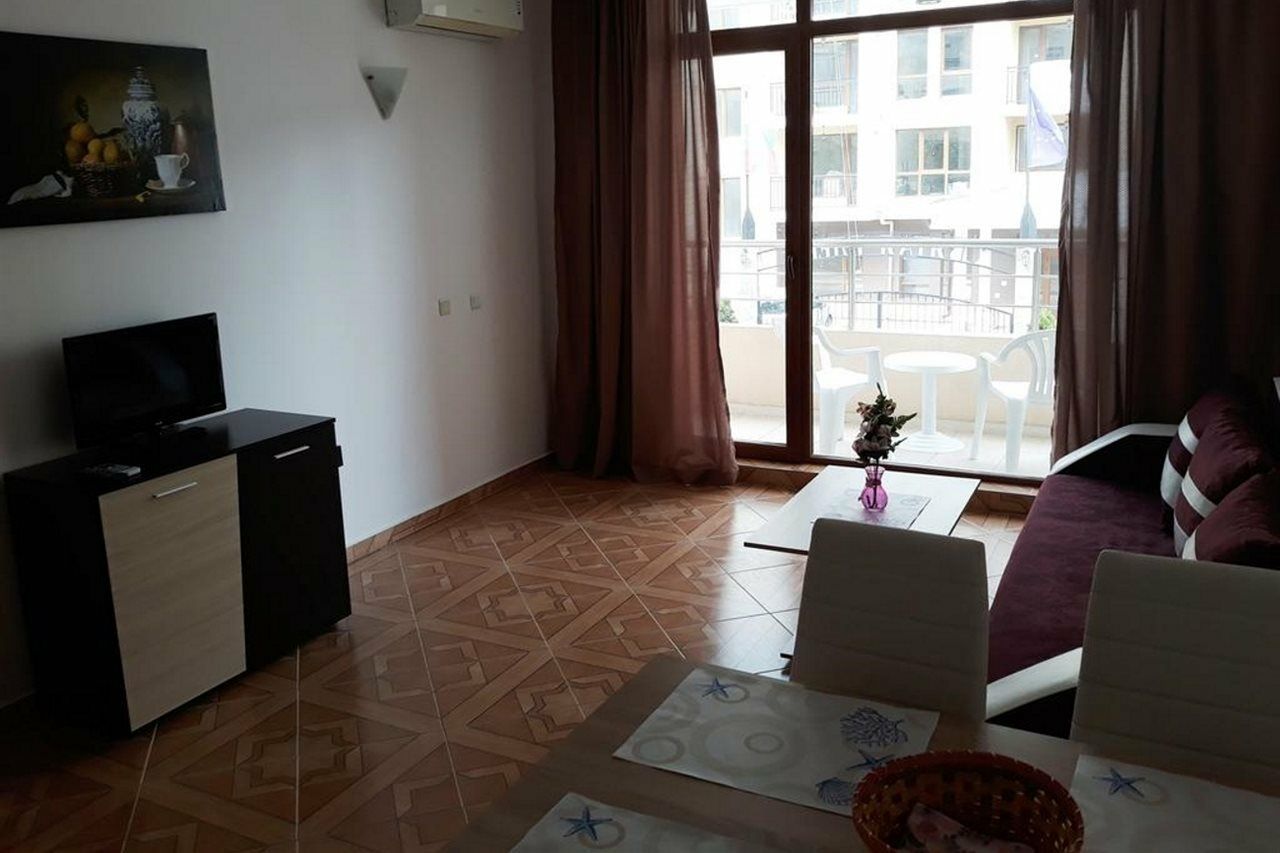Saint Elena Apartcomplex ซันนีบีช ภายนอก รูปภาพ